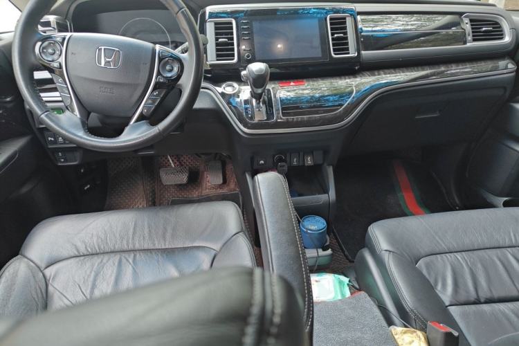 Used Honda Elysion 2019 2.0L Hybrid Luxury Edition Center Console