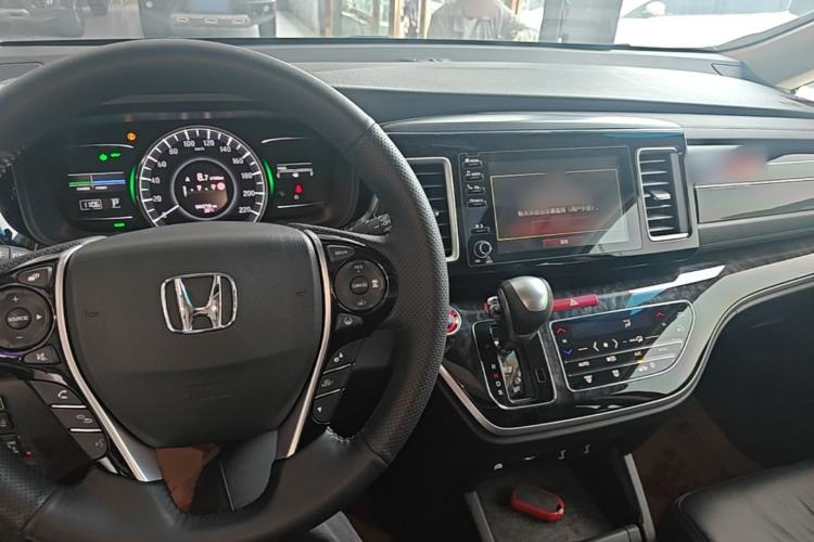 Used Honda Elysion 2019 2.0L Hybrid Luxury Edition Center Console