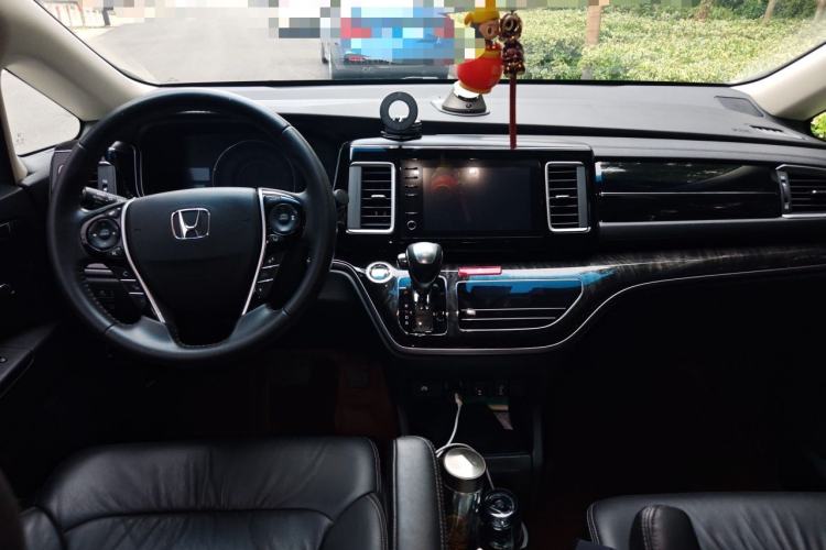 Used Honda Elysion 2019 2.0L Hybrid Luxury Edition Center Console
