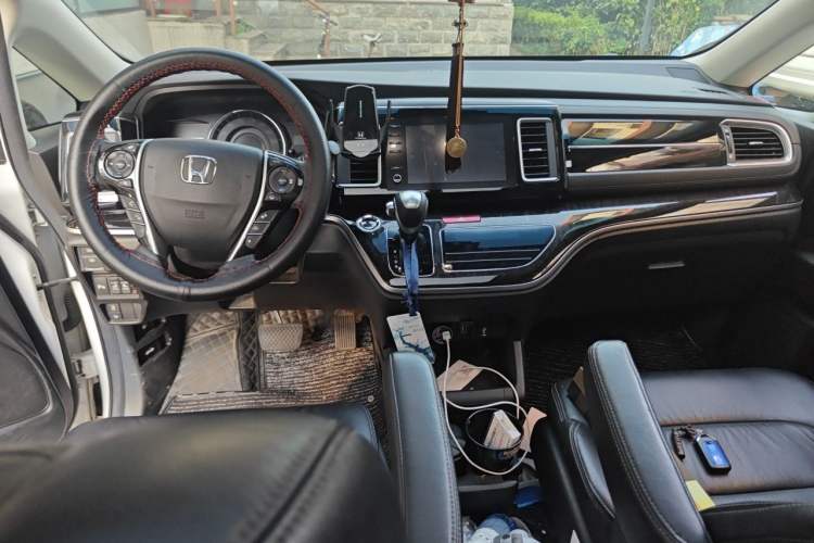 Used Honda Elysion 2019 2.0L Hybrid Luxury Edition Center Console