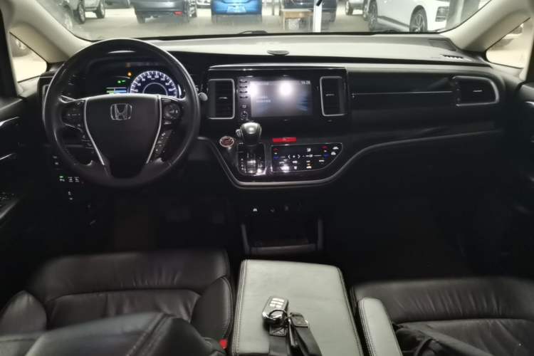 Used Honda Elysion 2019 2.0L Hybrid Luxury Edition Center Console