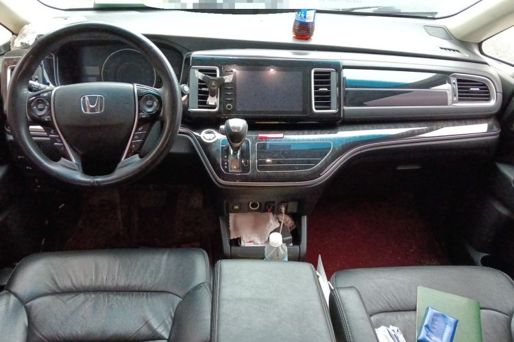 Used Honda Elysion 2019 2.0L Hybrid Supreme Edition Center Console
