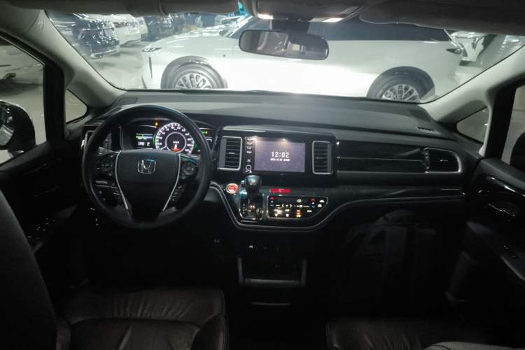 Used Honda Elysion 2019 2.0L Hybrid Luxury Edition Center Console