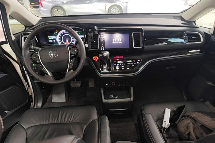 Used Honda Elysion 2019 2.0L Hybrid Luxury Edition Center Console