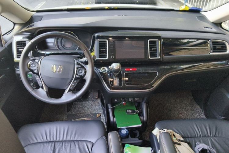 Used Honda Elysion 2019 2.0L Hybrid Luxury Edition Center Console