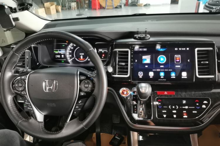 Used Honda Elysion 2019 2.0L Hybrid Luxury Edition Center Console