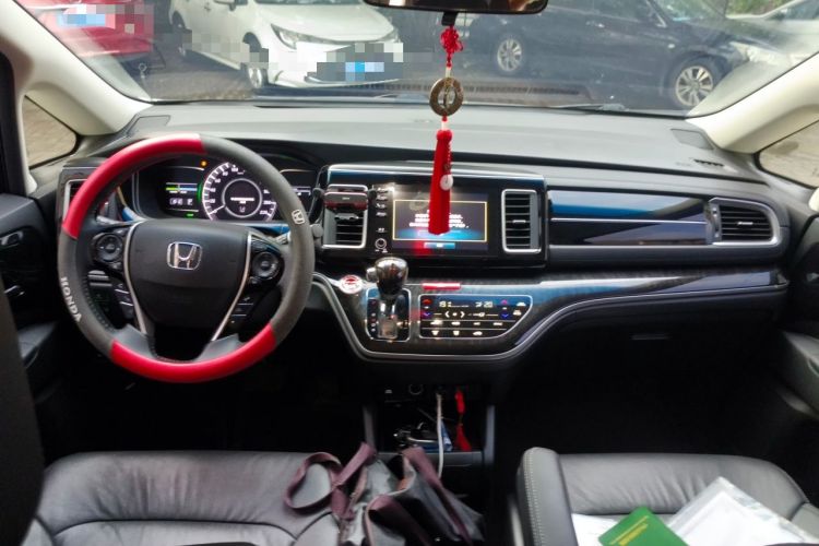 Used Honda Elysion 2019 2.0L Hybrid Luxury Edition Center Console