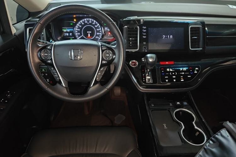 Used Honda Elysion 2019 2.0L Hybrid Luxury Edition Center Console