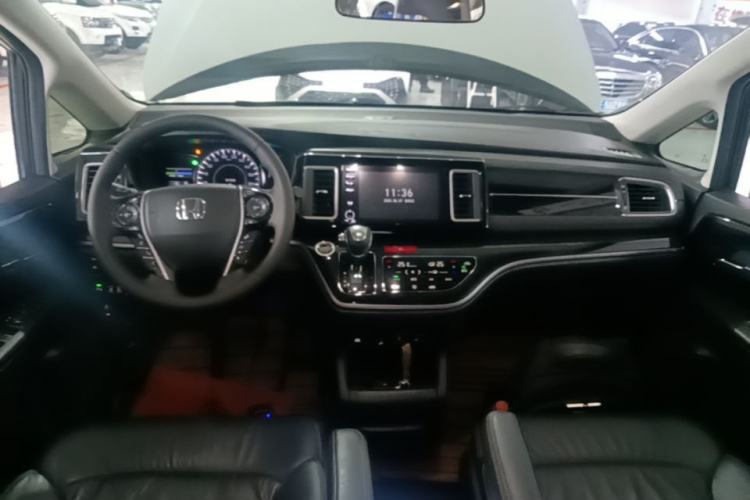Used Honda Elysion 2019 2.0L Hybrid Luxury Edition Center Console
