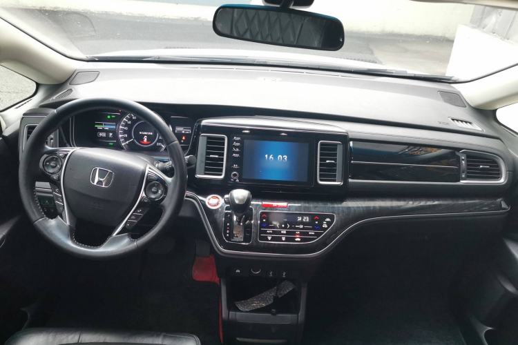 Used Honda Elysion 2019 2.0L Hybrid Luxury Edition Center Console