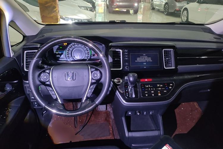 Used Honda Elysion 2019 2.0L Hybrid Comfort Edition Center Console