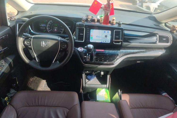 Used Honda Elysion 2019 2.0L Hybrid Supreme Edition Center Console