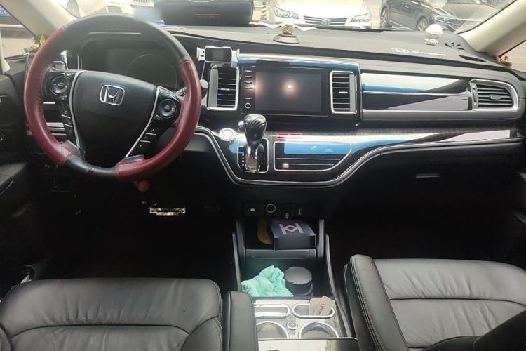 Used Honda Elysion 2019 2.0L Hybrid Luxury Edition Center Console