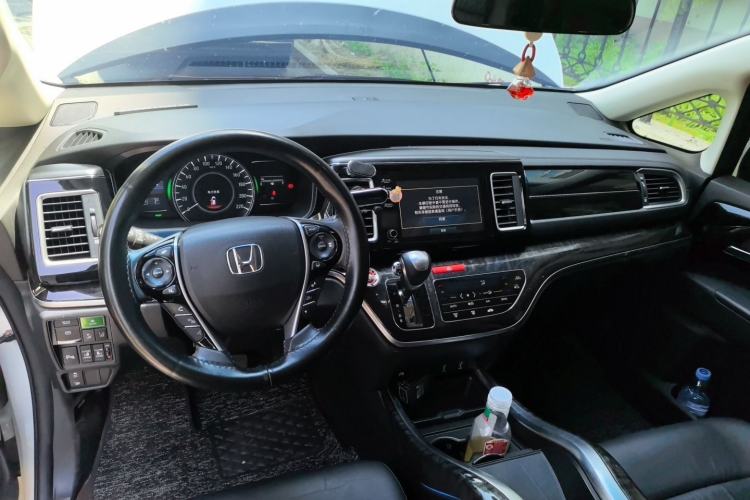 Used Honda Elysion 2019 2.0L Hybrid Luxury Edition Center Console