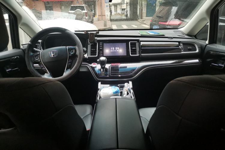 Used Honda Elysion 2019 2.0L Hybrid Luxury Edition Center Console