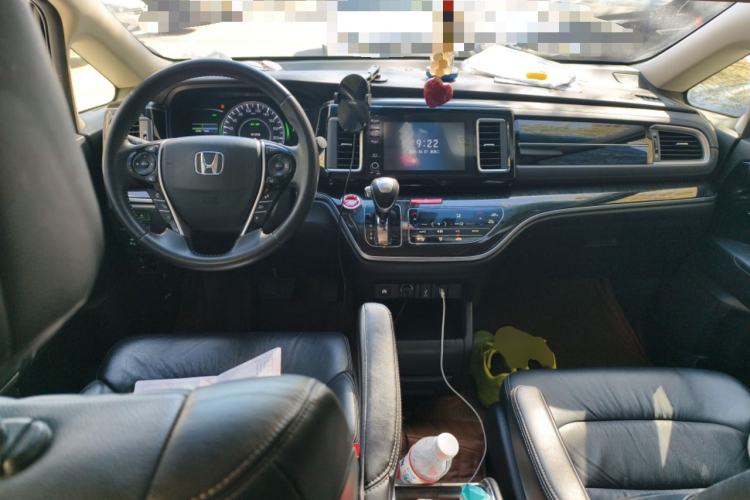 Used Honda Elysion 2019 2.0L Hybrid Luxury Edition Center Console