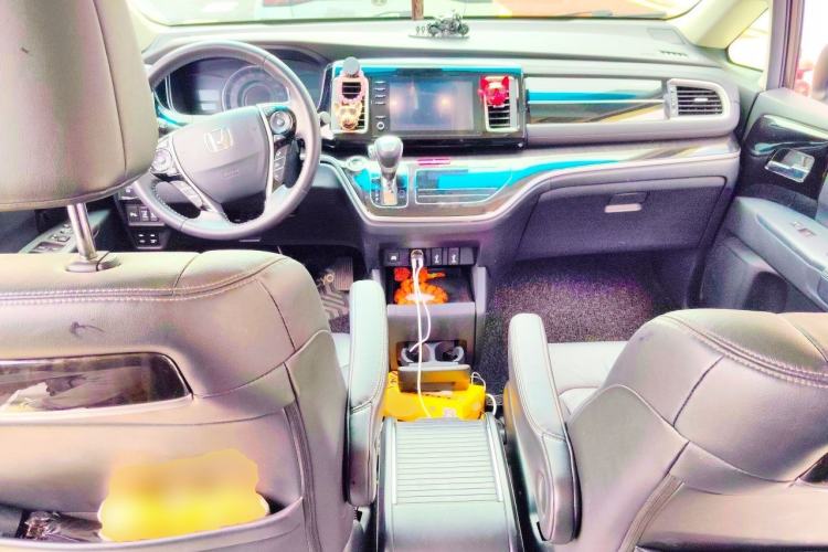 Used Honda Elysion 2019 2.0L Hybrid Luxury Edition Center Console