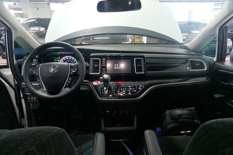 Used Honda Elysion 2019 2.0L Hybrid Comfort Edition Center Console