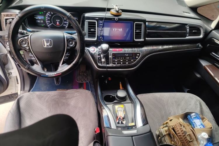 Used Honda Elysion 2019 2.0L Hybrid Luxury Edition Center Console