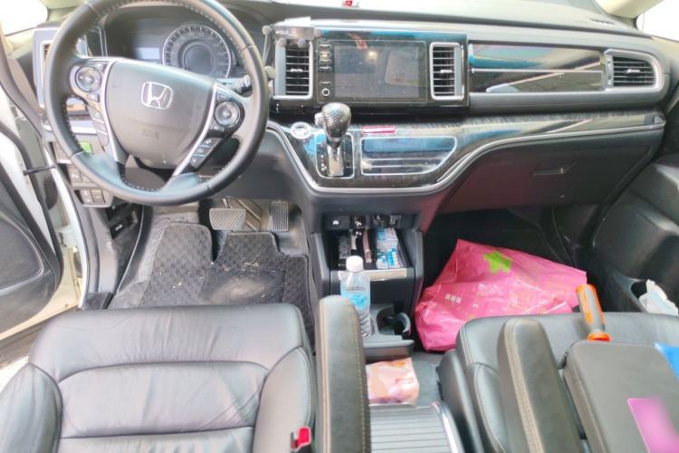 Used Honda Elysion 2019 2.0L Hybrid Luxury Edition Center Console