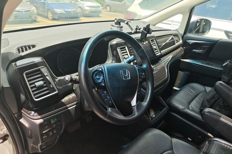 Used Honda Elysion 2019 2.0L Hybrid Luxury Edition Center Console