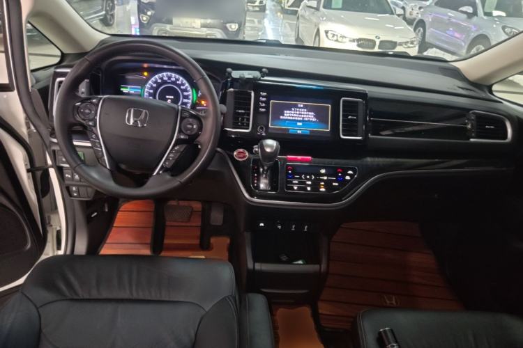 Used Honda Elysion 2019 2.0L Hybrid Luxury Edition Center Console