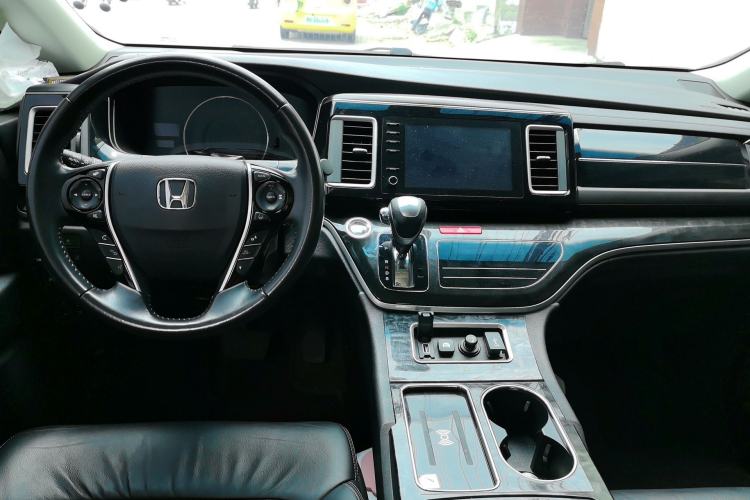 Used Honda Elysion 2019 2.0L Hybrid Luxury Edition Center Console