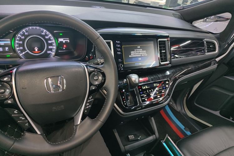 Used Honda Elysion 2019 2.0L Hybrid Supreme Edition Center Console