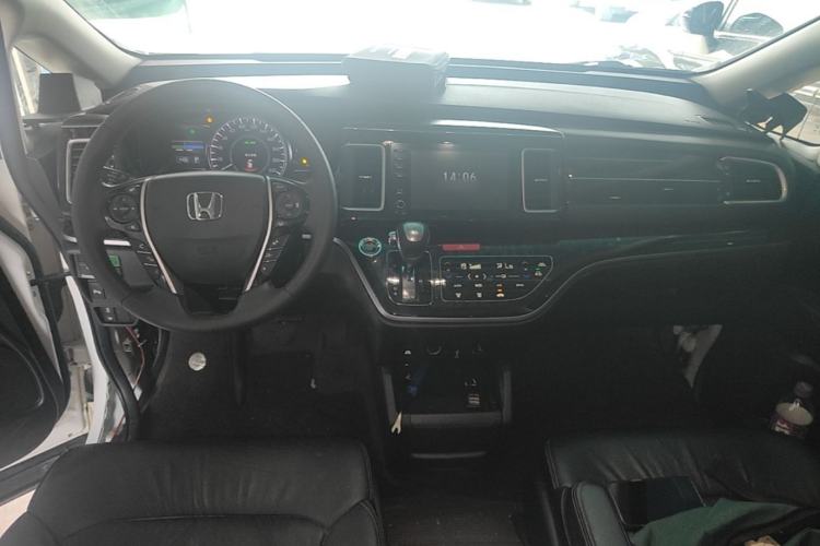 Used Honda Elysion 2019 2.0L Hybrid Luxury Edition Center Console