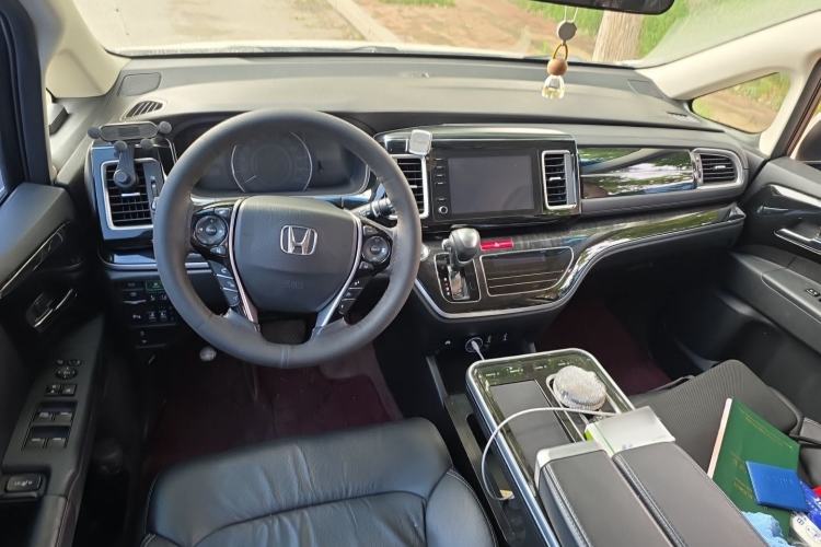 Used Honda Elysion 2019 2.0L Hybrid Luxury Edition Center Console