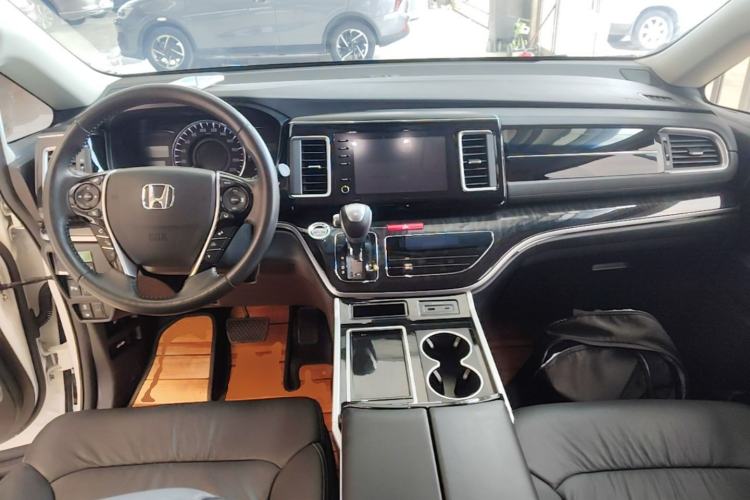 Used Honda Elysion 2019 2.0L Hybrid Luxury Edition Center Console