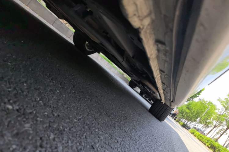 Used Honda Elysion 2019 2.0L Hybrid Luxury Edition Chassis Front Left