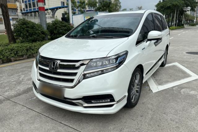 Honda Elysion 2019 2.0L Hybrid Luxury Edition d’occasion