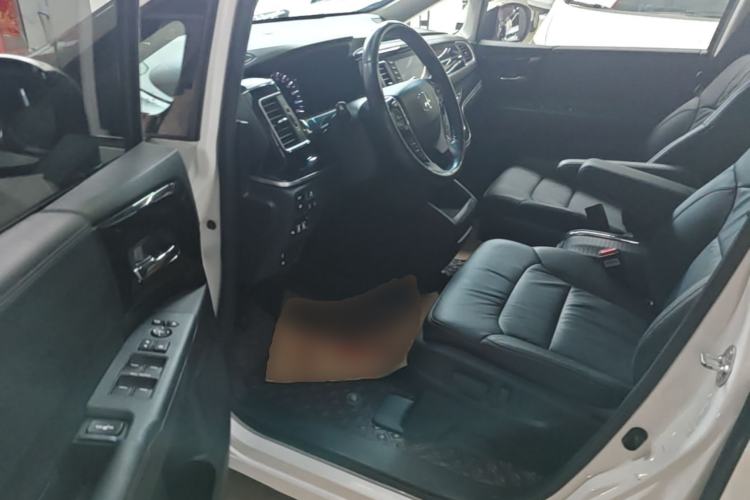 Used Honda Elysion 2019 2.0L Hybrid Supreme Edition Driver Seat