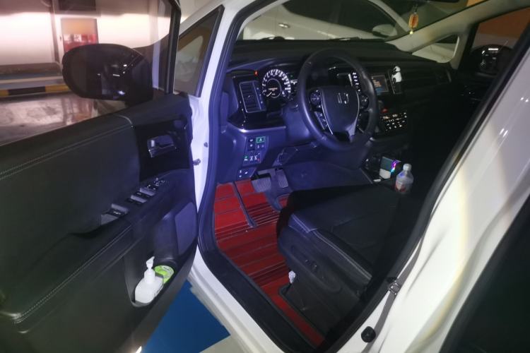 Used Honda Elysion 2019 2.0L Hybrid Luxury Edition Driver Seat