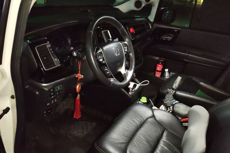 Used Honda Elysion 2019 2.0L Hybrid Luxury Edition Driver Seat