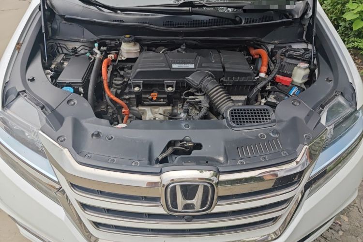 Used Honda Elysion 2019 2.0L Hybrid Supreme Edition Engine Bay