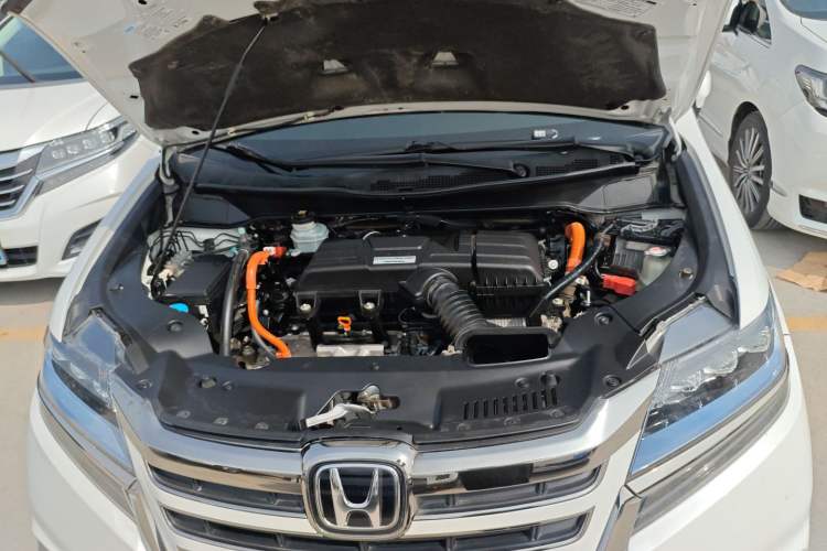 Used Honda Elysion 2019 2.0L Hybrid Luxury Edition Engine Bay