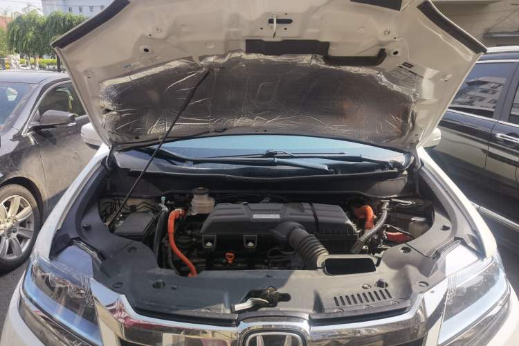 Used Honda Elysion 2019 2.0L Hybrid Luxury Edition Engine Bay