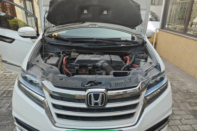 Used Honda Elysion 2019 2.0L Hybrid Luxury Edition Engine Bay