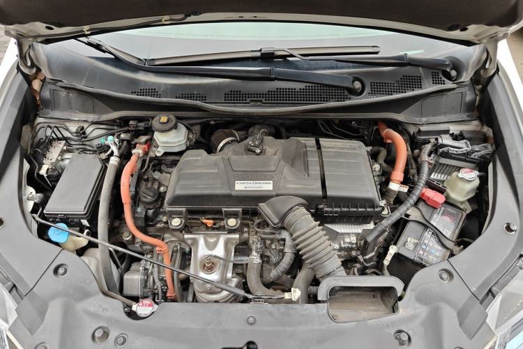 Used Honda Elysion 2019 2.0L Hybrid Luxury Edition Engine Bay