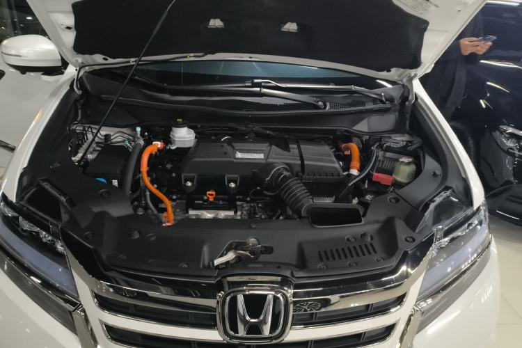 Used Honda Elysion 2019 2.0L Hybrid Luxury Edition Engine Bay