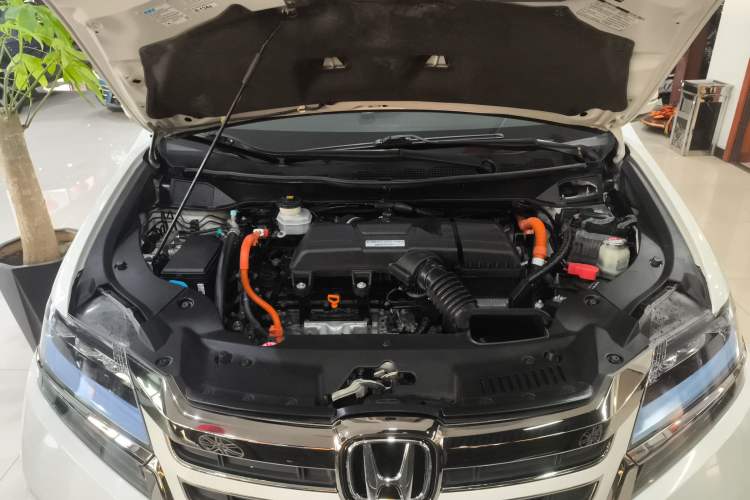 Used Honda Elysion 2019 2.0L Hybrid Luxury Edition Engine Bay