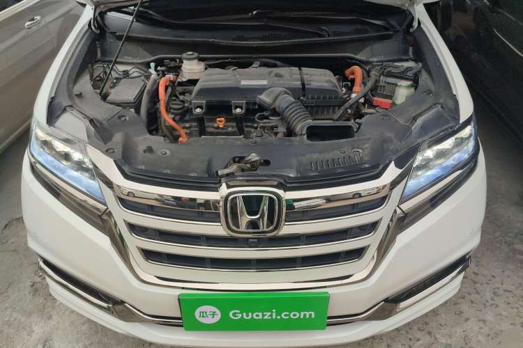 Used Honda Elysion 2019 2.0L Hybrid Supreme Edition Engine Bay