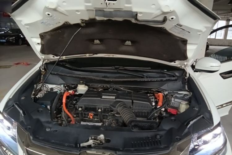 Used Honda Elysion 2019 2.0L Hybrid Luxury Edition Engine Bay