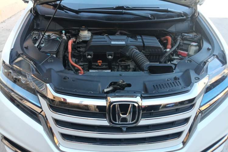 Used Honda Elysion 2019 2.0L Hybrid Luxury Edition Engine Bay