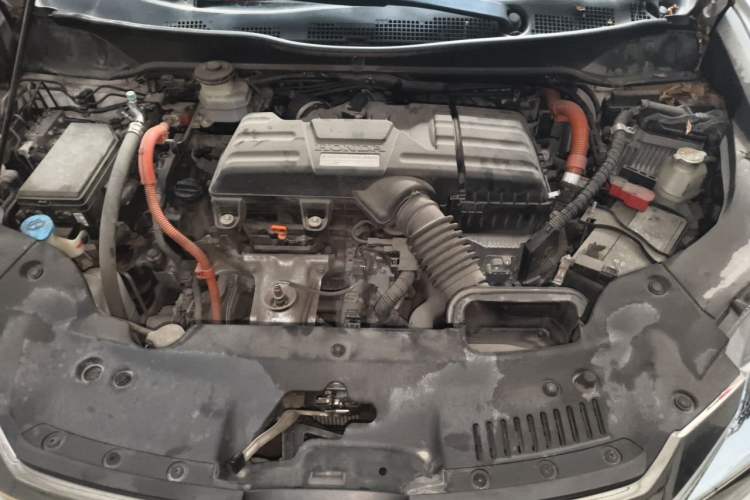 Used Honda Elysion 2019 2.0L Hybrid Supreme Edition Engine Bay
