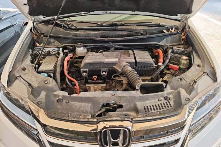 Used Honda Elysion 2019 2.0L Hybrid Luxury Edition Engine Bay