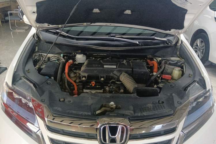 Used Honda Elysion 2019 2.0L Hybrid Supreme Edition Engine Bay