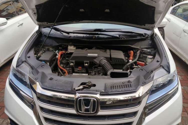 Used Honda Elysion 2019 2.0L Hybrid Luxury Edition Engine Bay